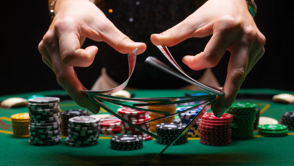 Chơi bài Poker cần có những tay bài nào để thắng?