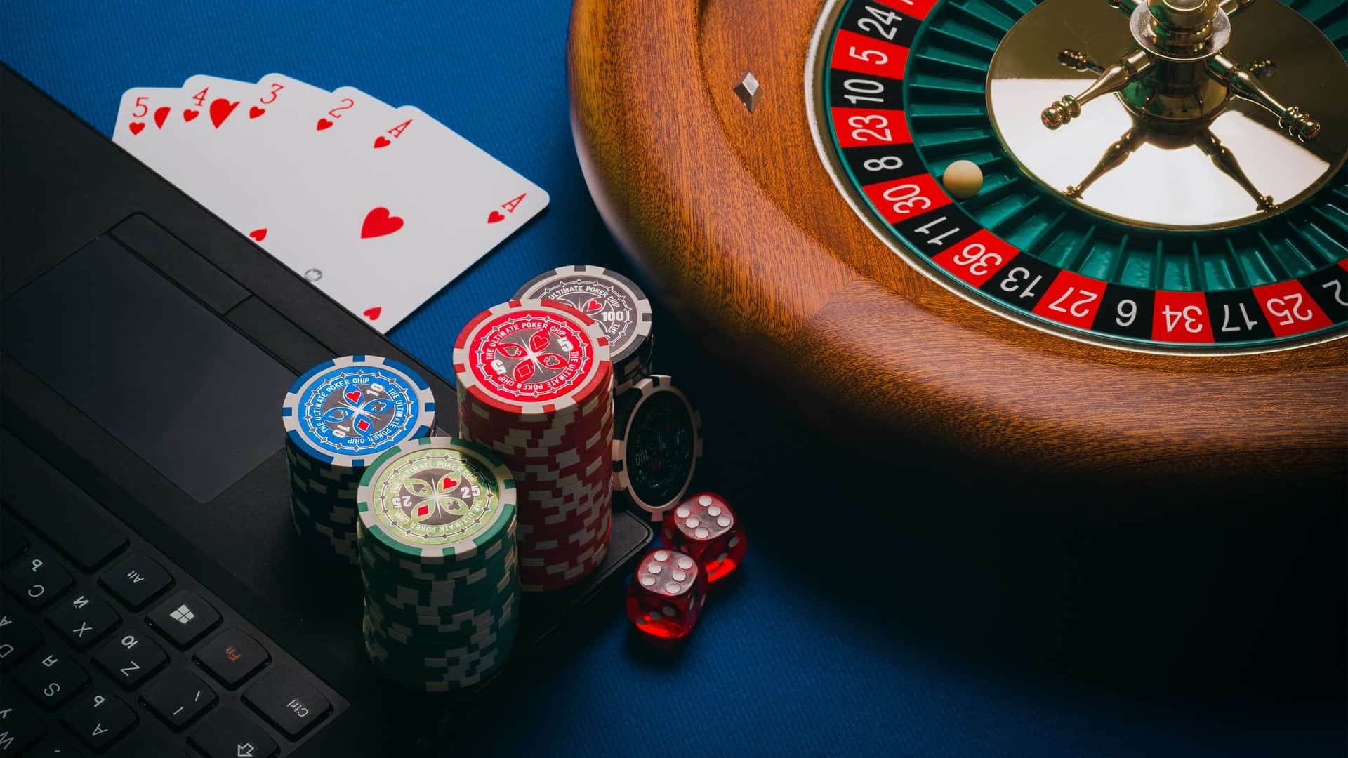 Điểm số của tựa game Blackjack được quy định như thế nào?