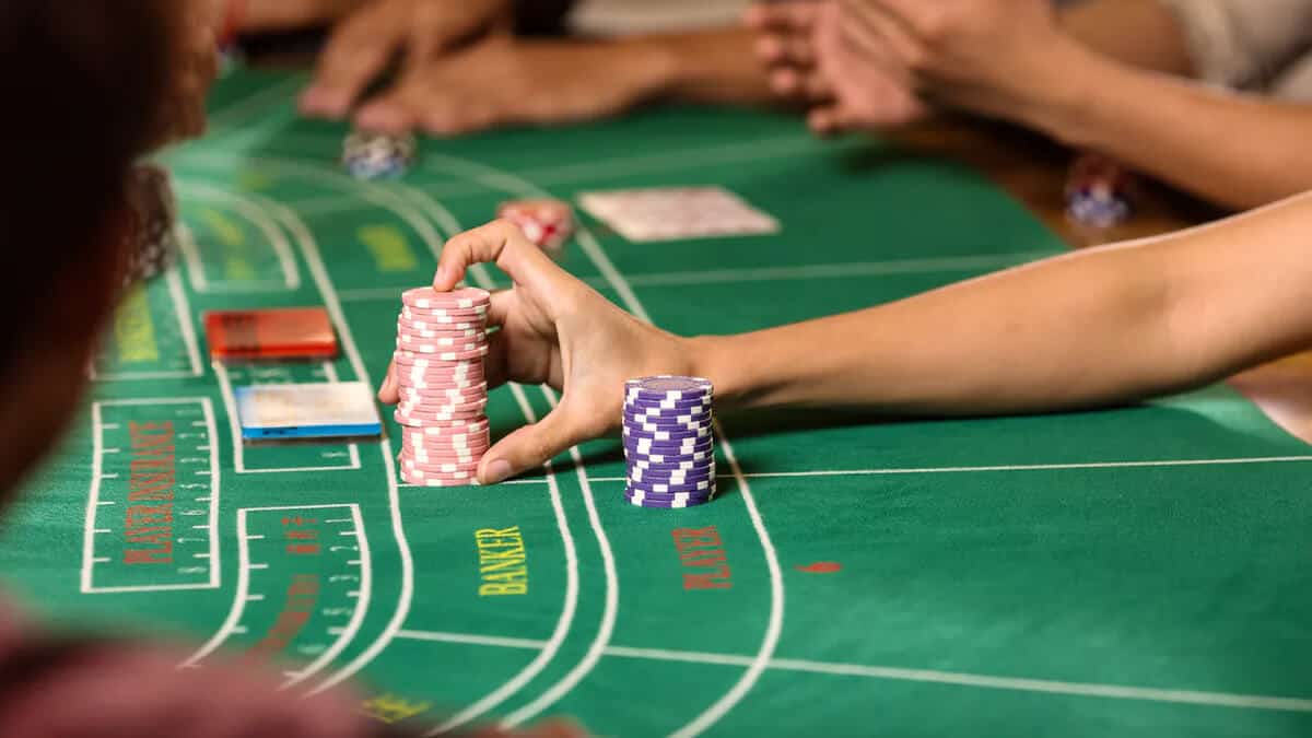 Trang bị nhập môn cho tân binh vào chơi Baccarat