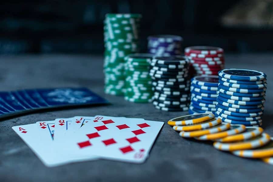 Mới tham gia chơi Poker cần phải nắm vững những khái niệm cơ bản này?