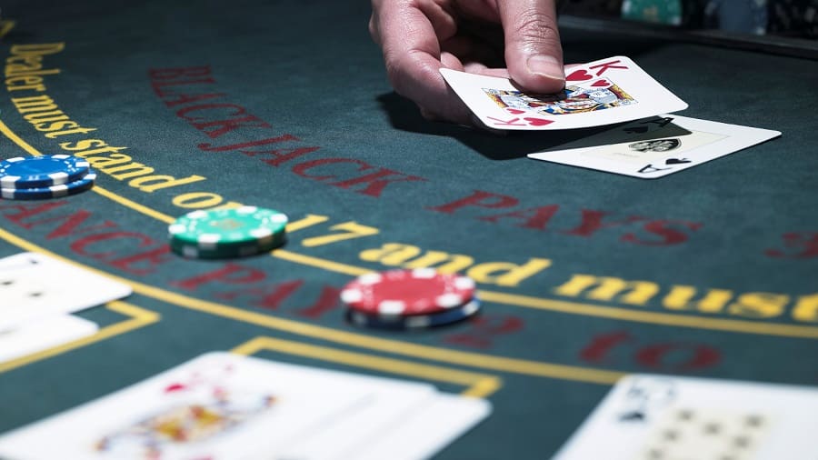 Điểm qua những kỹ thuật đặc biệt để luôn đánh bại nhà cái trong Blackjack